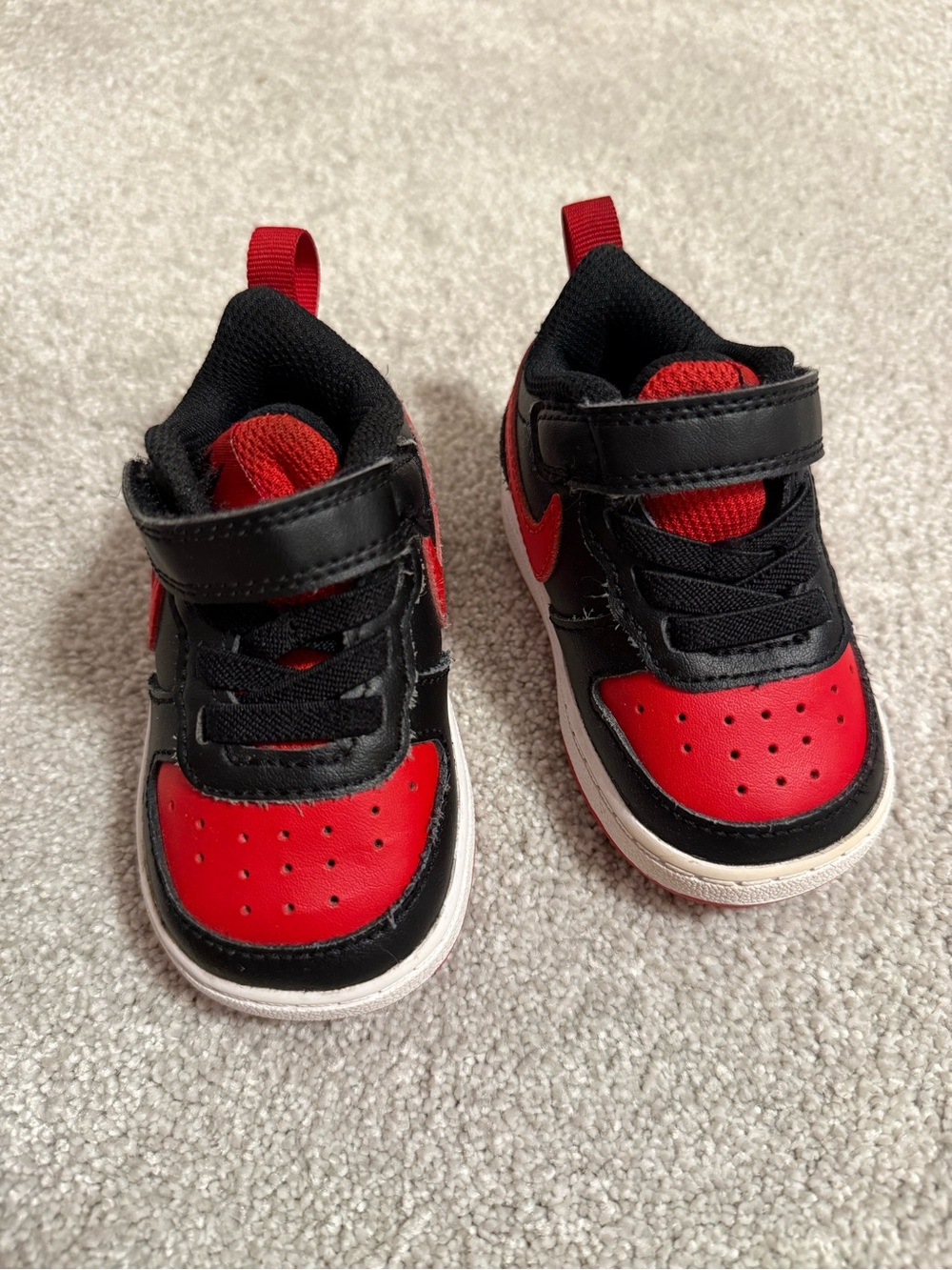 Kids Red and Black Nike Sneakers - Velcro Strap